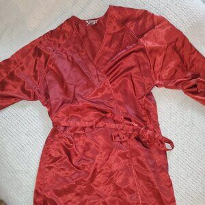 Fancy Feminine Secret Red Robe ♥ ❤❤❤ EUC
